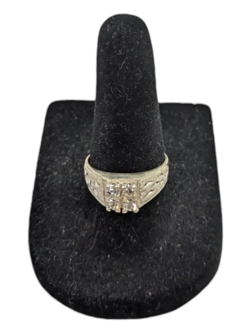 4 Gem Silver Signate Ring Size 4 (15)