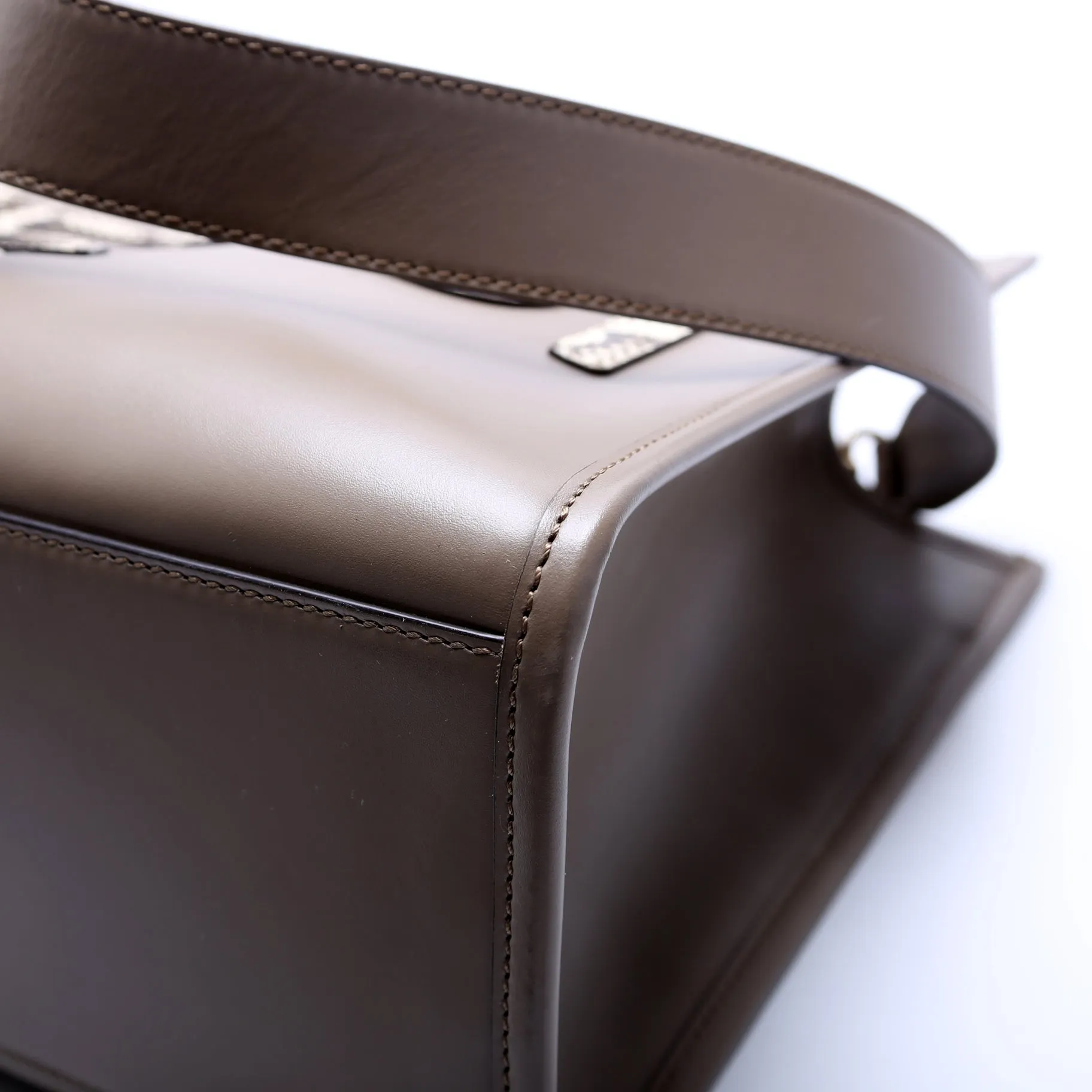 8BH386 Sunshine Shopper Medium Leather Grey