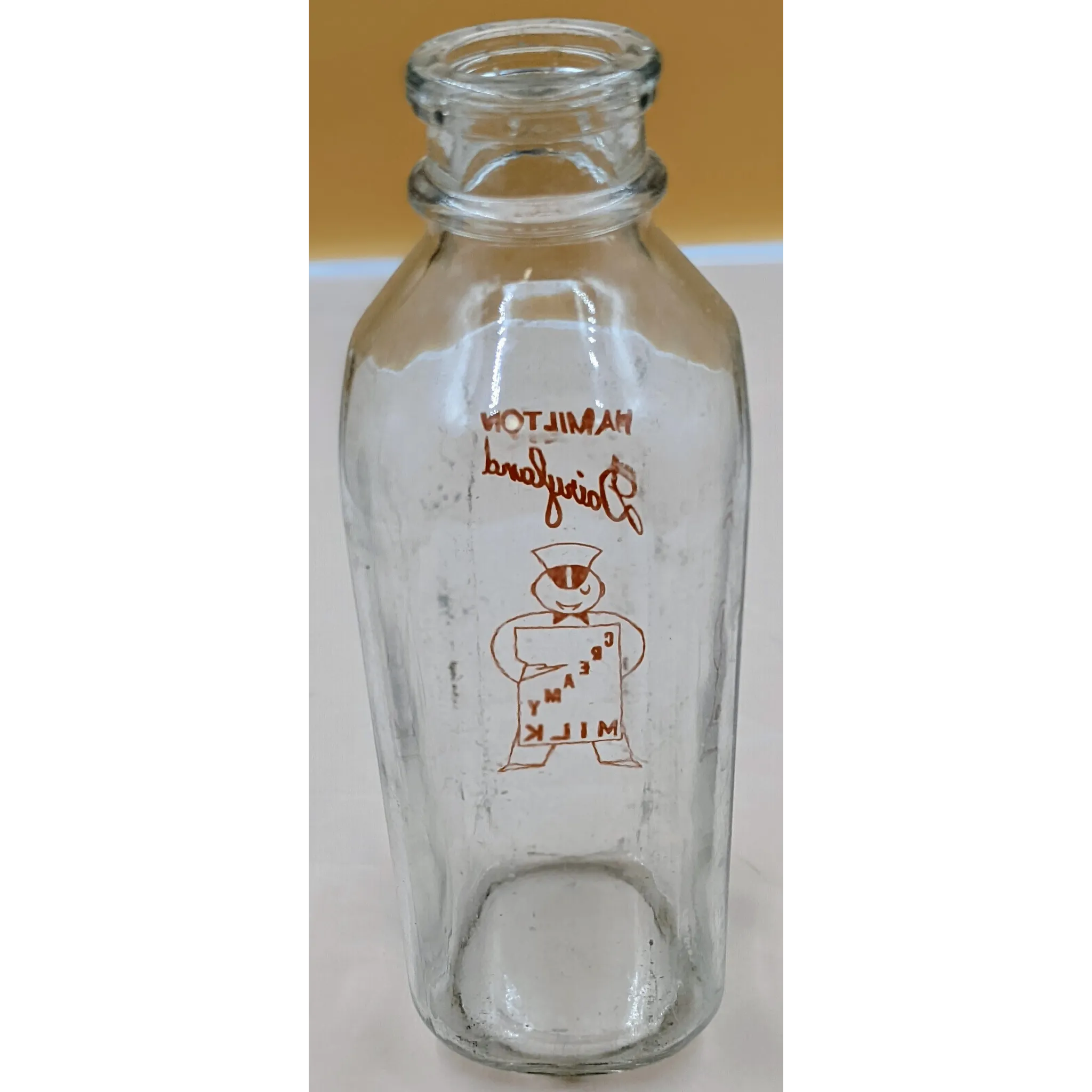 Hamilton Dairyland Bottle