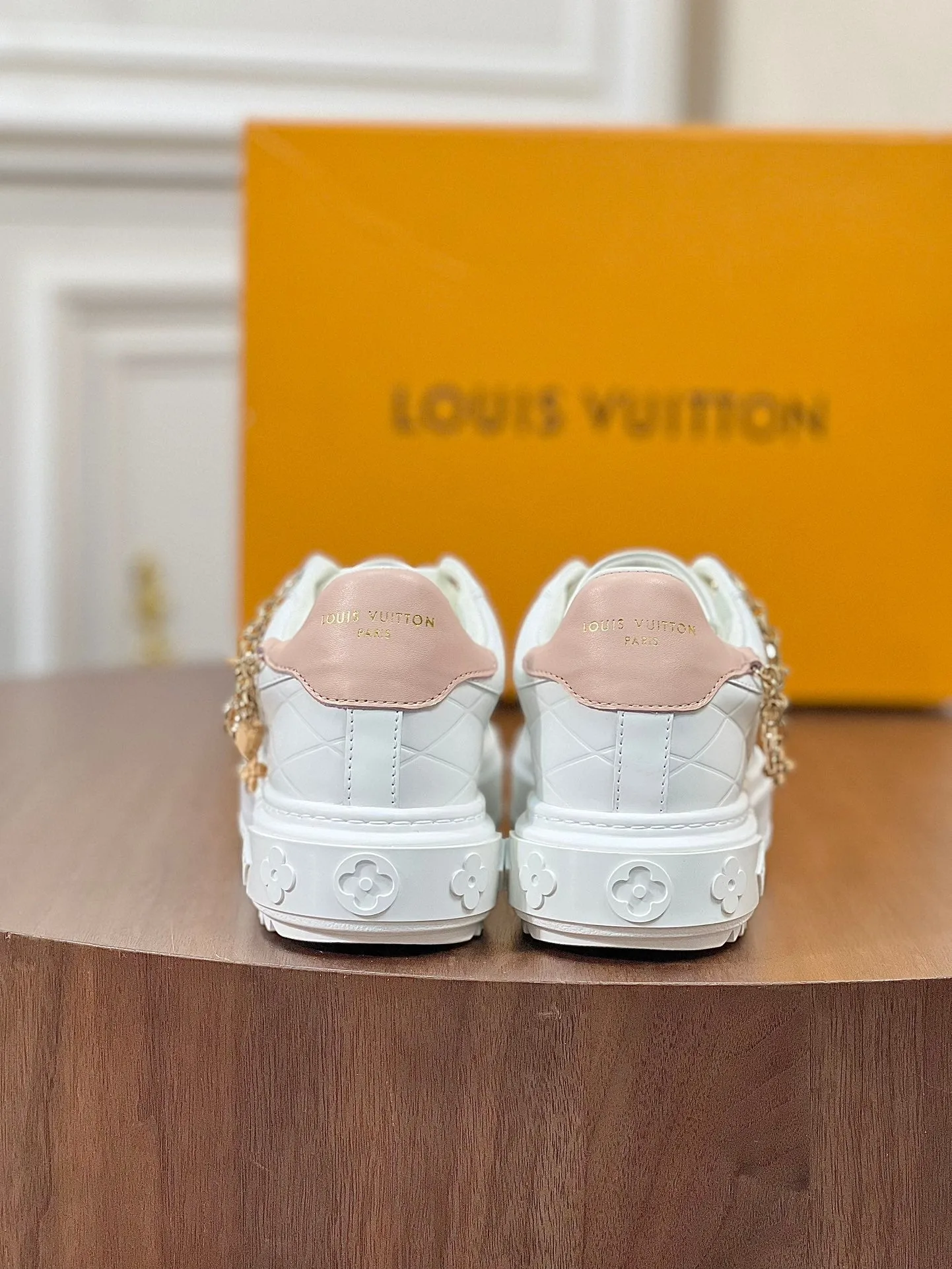 Louis Vuitton TIME OUT SNEAKER WHITE CALFSKIN WITH SIGNATURE CHARMS