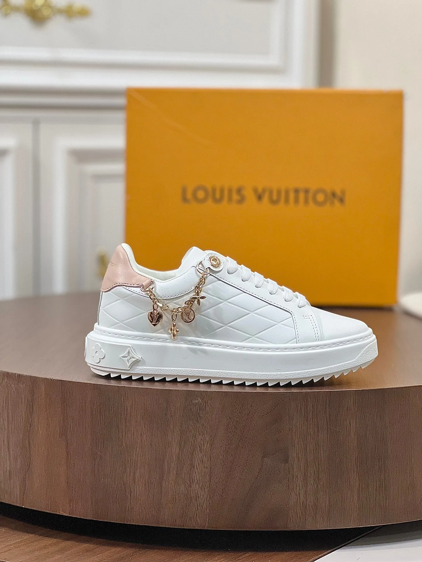 Louis Vuitton TIME OUT SNEAKER WHITE CALFSKIN WITH SIGNATURE CHARMS