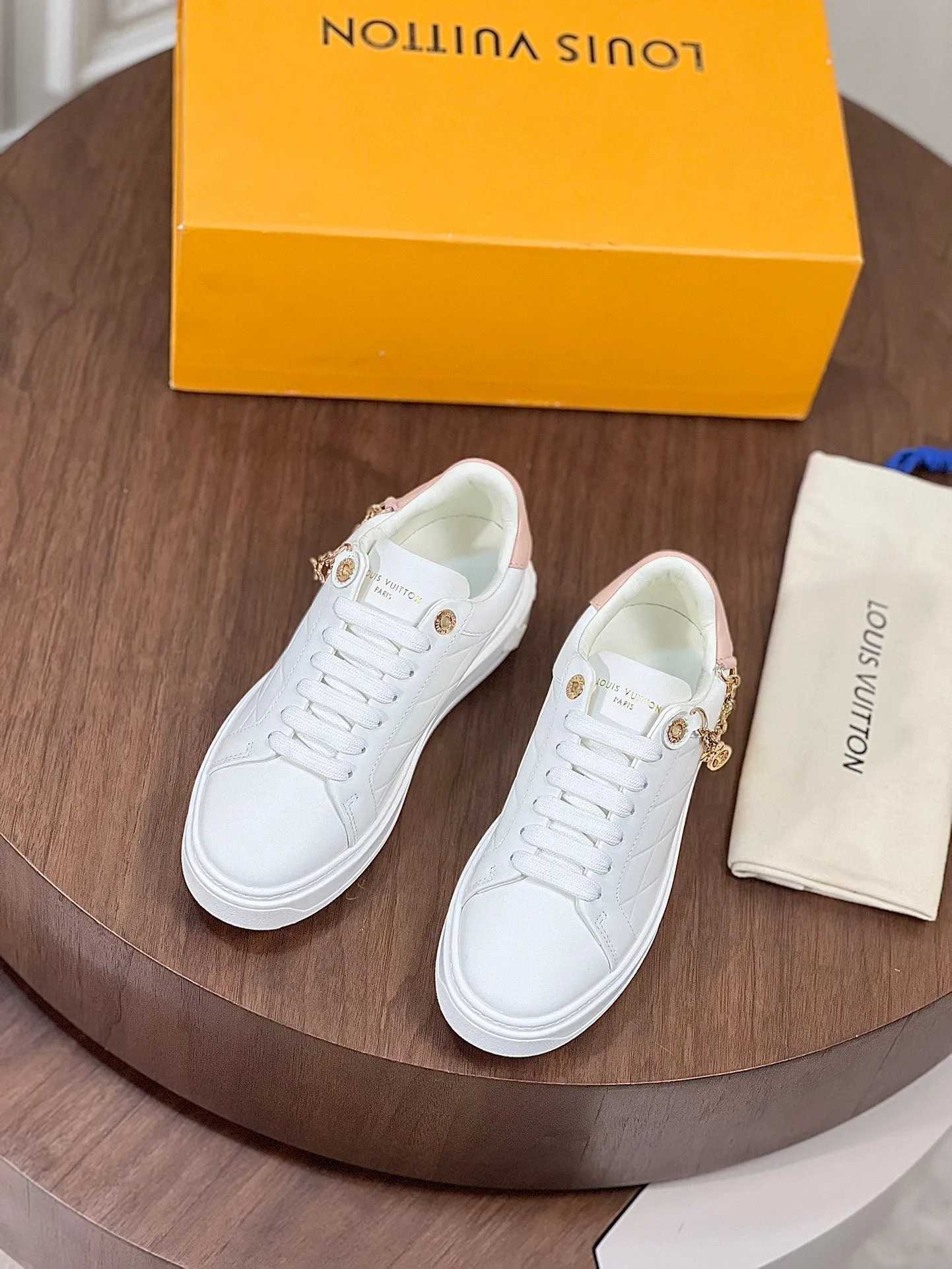 Louis Vuitton TIME OUT SNEAKER WHITE CALFSKIN WITH SIGNATURE CHARMS