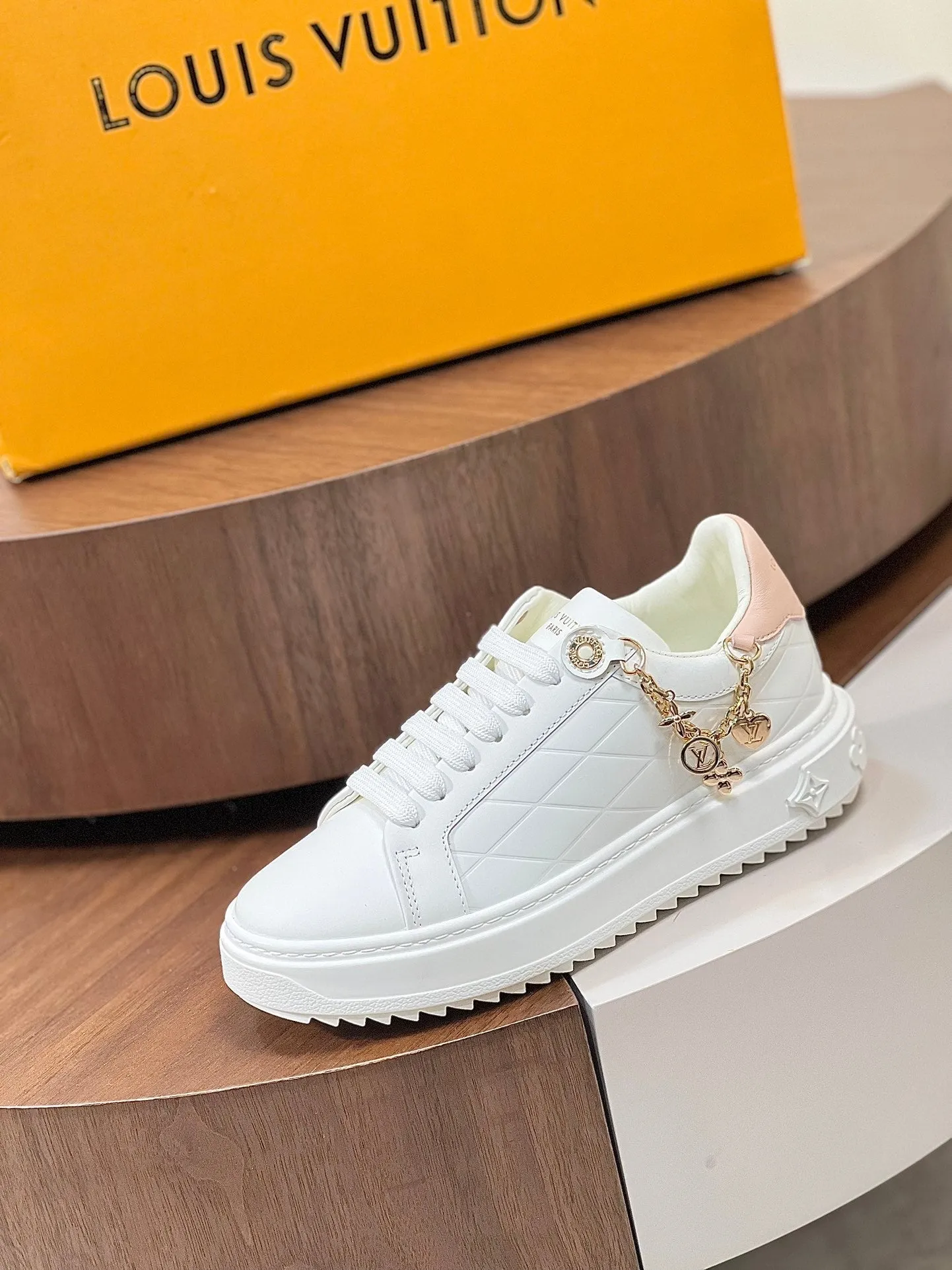Louis Vuitton TIME OUT SNEAKER WHITE CALFSKIN WITH SIGNATURE CHARMS
