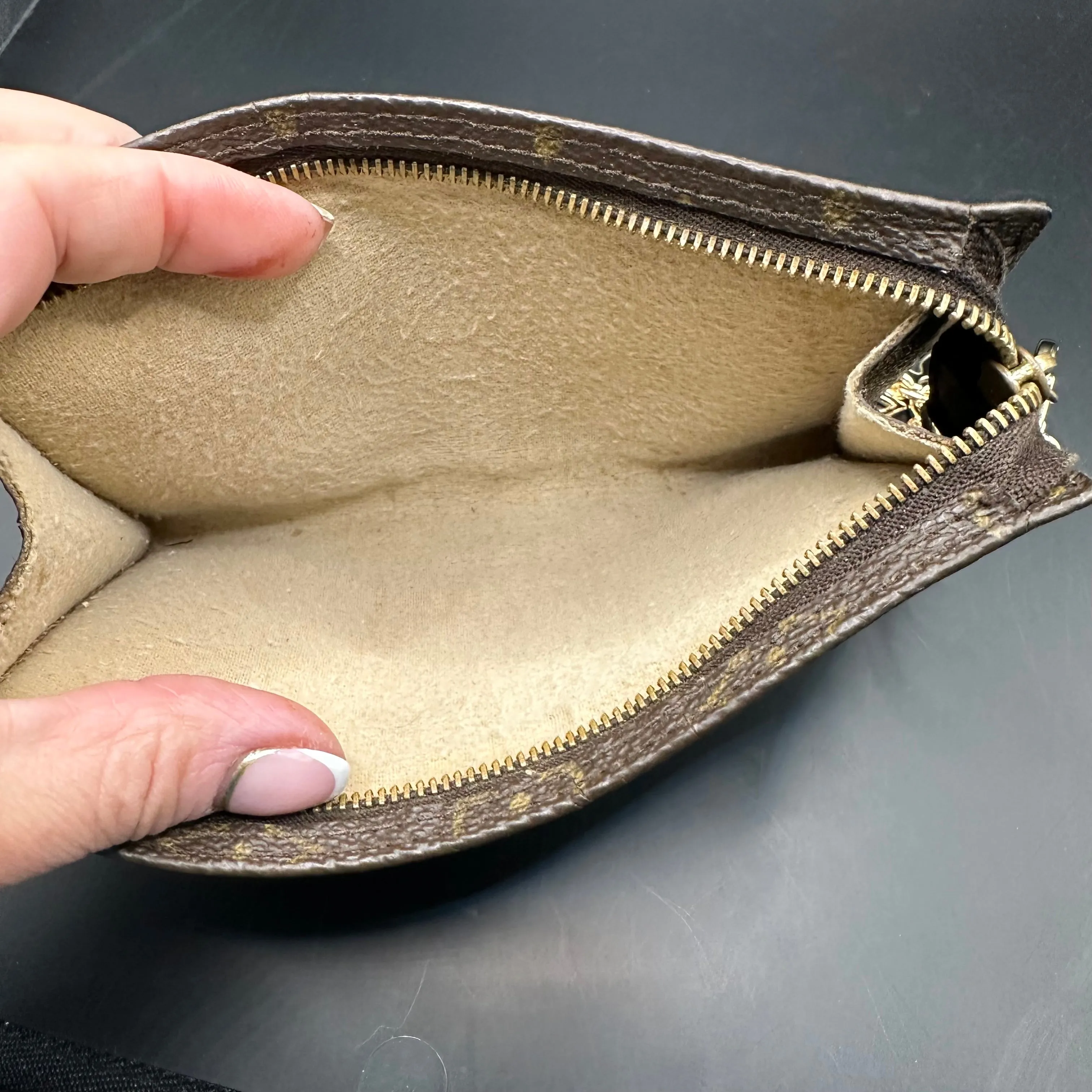 The Junco Wristlet - Vintage Monogram in Black